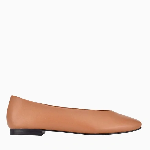 ✨Calvin Klein Leather Flats✨ - Picture 2 of 8